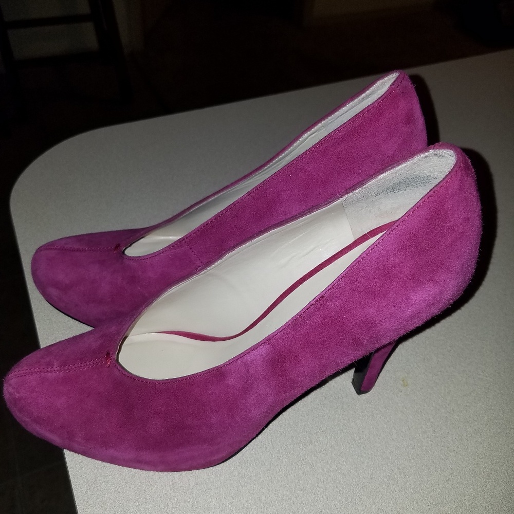 Nine West Magenta Suede Pumps